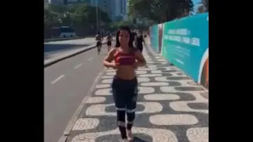 Bricadeira na praia carolina carioca vídeo pornô